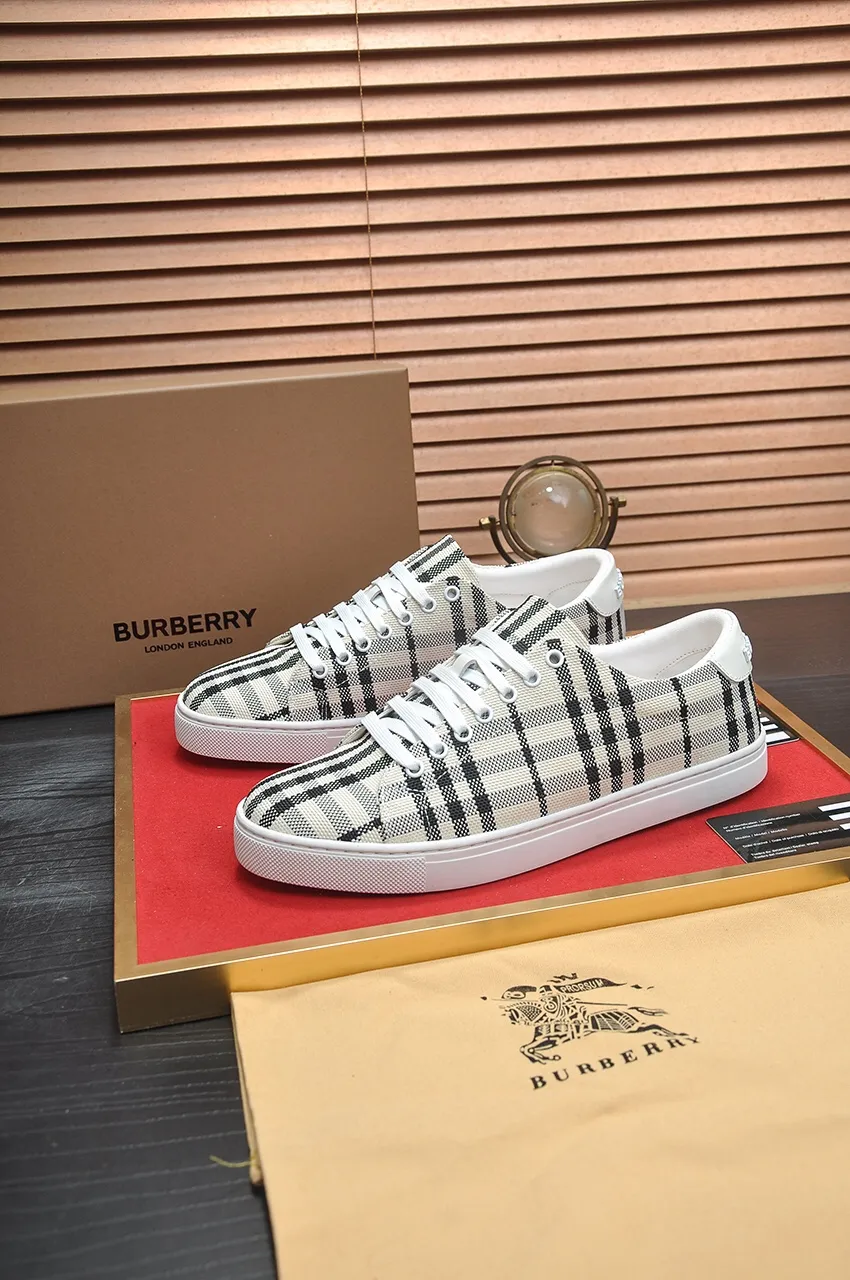 Men's shoes💰480💶[Burberry] (cowhide lining) classic low-top sneakers｜Imported cowhide with classic plaid fabric｜Cow leather lining｜Original outsole｜Fine workmanship and comfortable to wear Size: 38-44 (customized at 45)